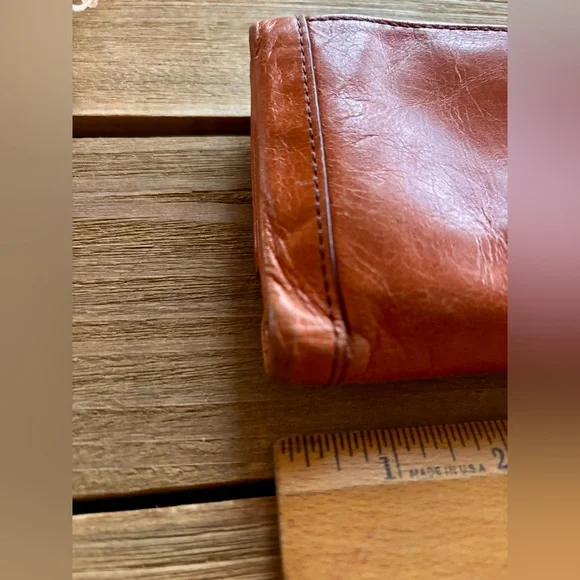 HOBO leather wallet burnt orange - Picture 8 of 13